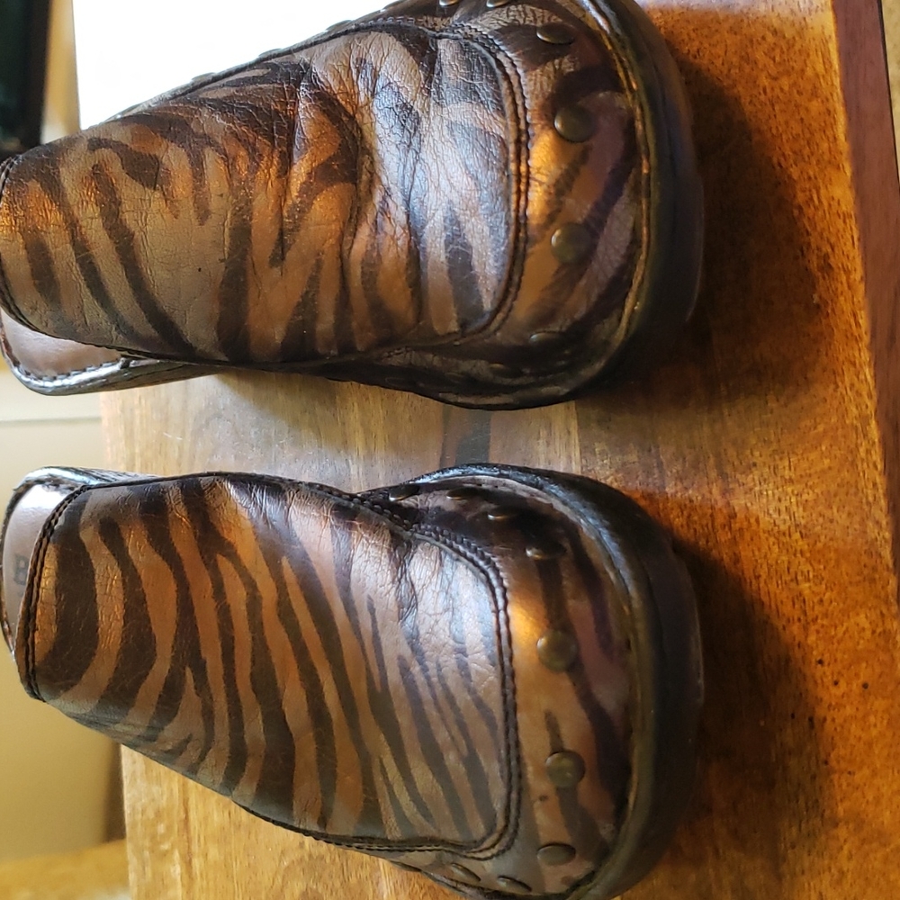 Born Metallic Tiger Animal Print Shoes - Picture 3 of 13